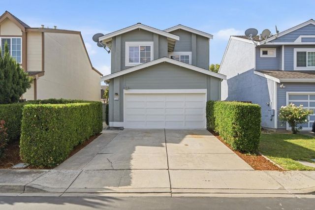 5484 Sunstar, Fremont