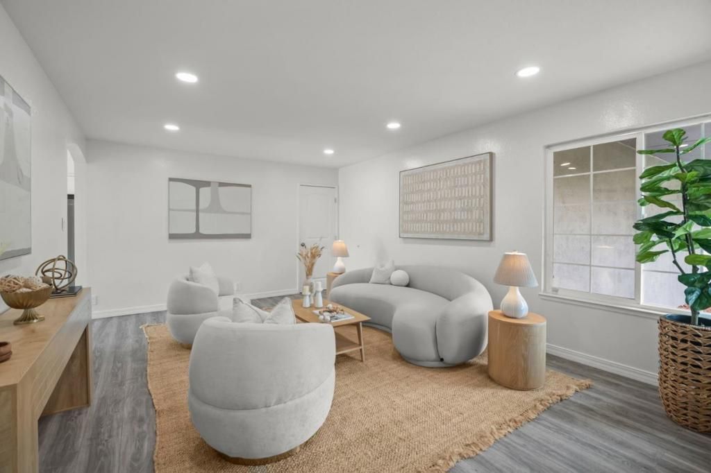 2424 Douglas Street, Union City
