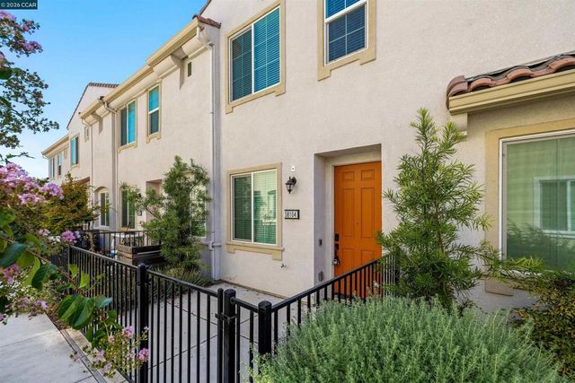 5301 E Commerce Way # 58104, Sacramento