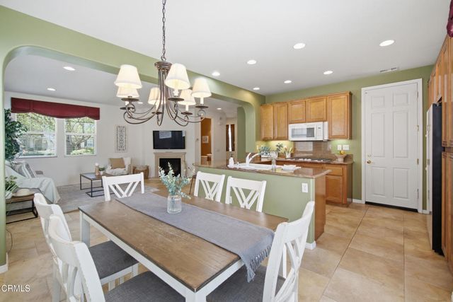 408 Village Commons Boulevard, Camarillo