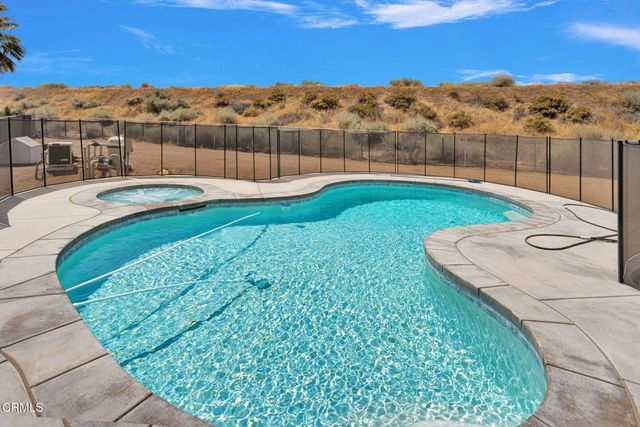 15189 Rodeo Street, Hesperia