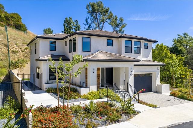 1029 N Staley Lane, Los Angeles