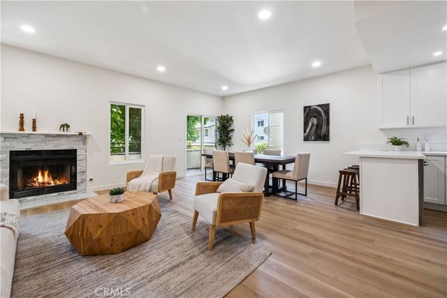 11722 Avon Way # 103, Los Angeles