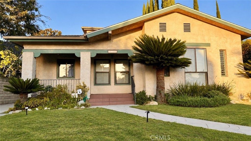 1122 N Isabel Street, Glendale