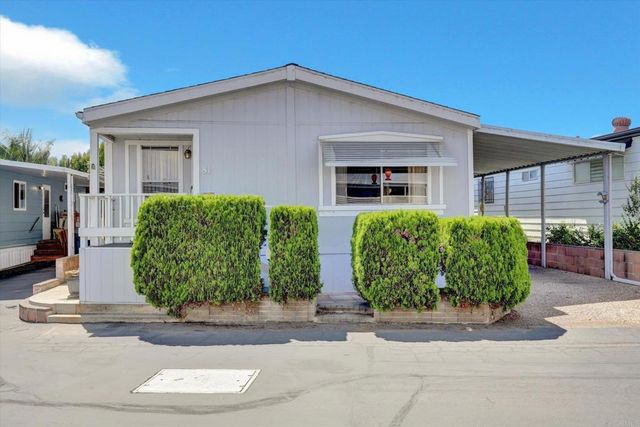 81 Seagull Lane, Oceanside