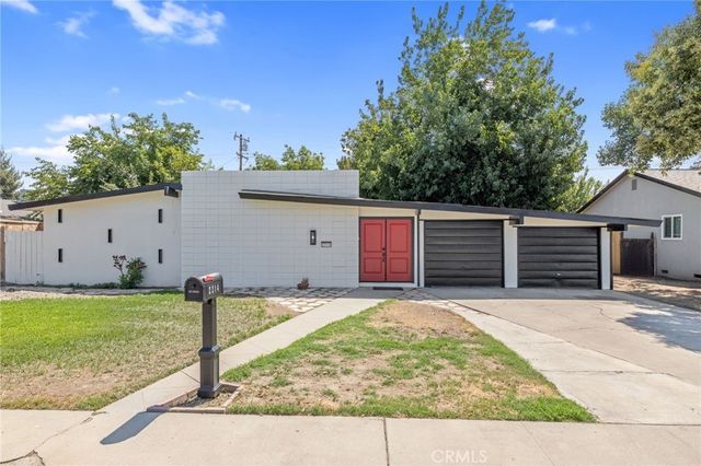 2214 S Locust, Visalia