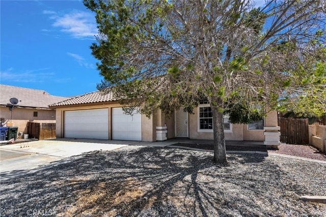 13271 Via Robles, Victorville