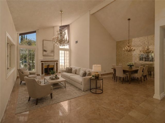 18129 Delano, Reseda
