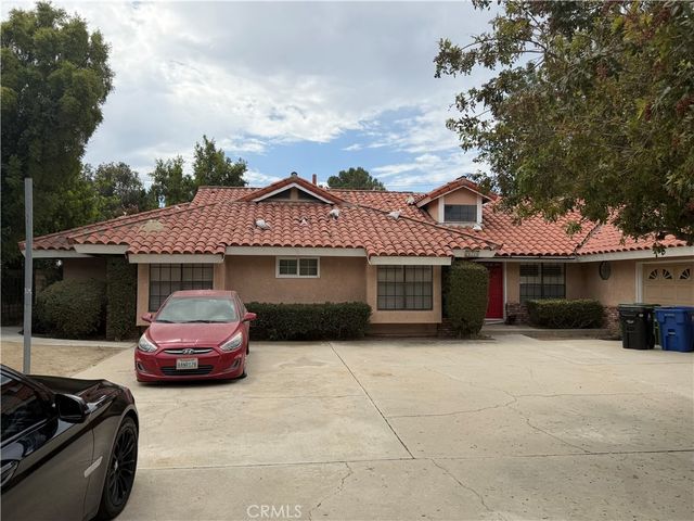 21720 Los Alimos, Los Angeles