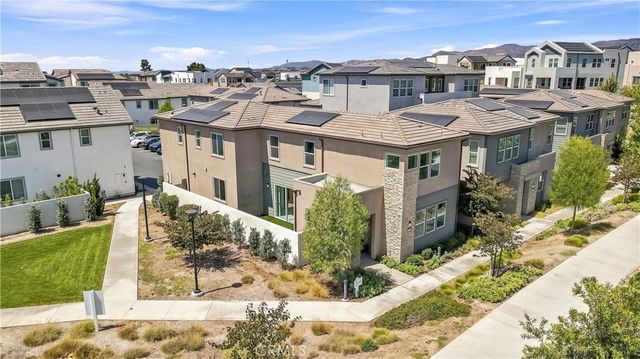 291 Lynx, Irvine