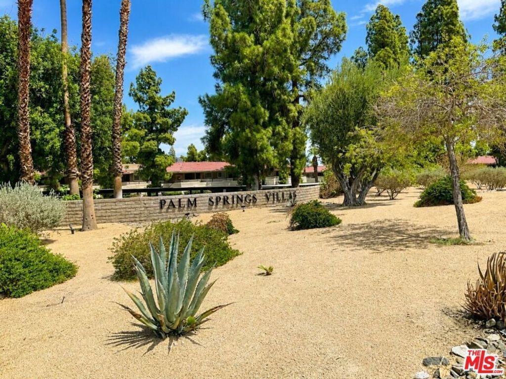 2875 N Los Felices Road # 212, Palm Springs