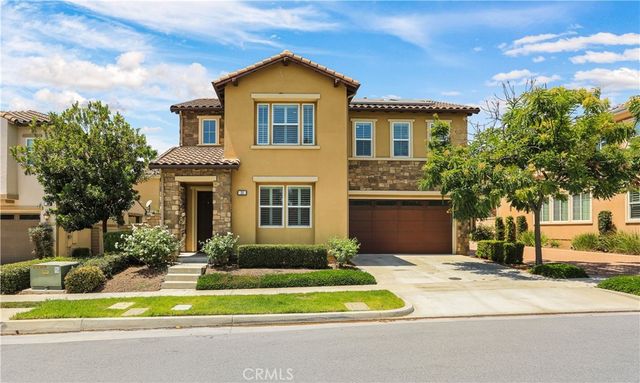 30 Wild Rose, Lake Forest