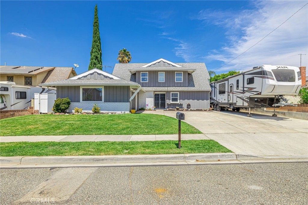 2575 Victoria, Simi Valley