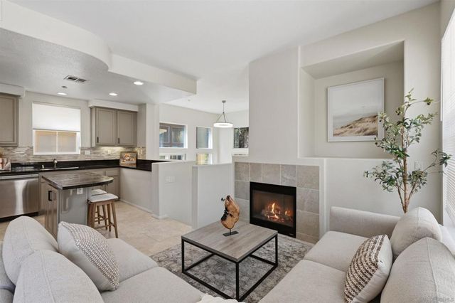 2800 Villas Way, San Diego