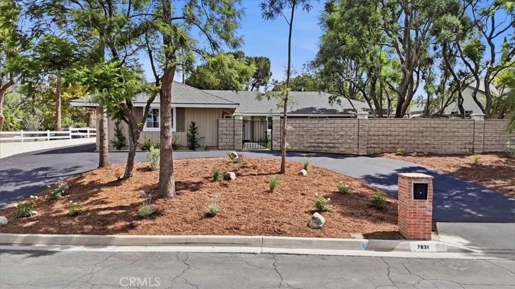7831 Live Oak, Jurupa Valley