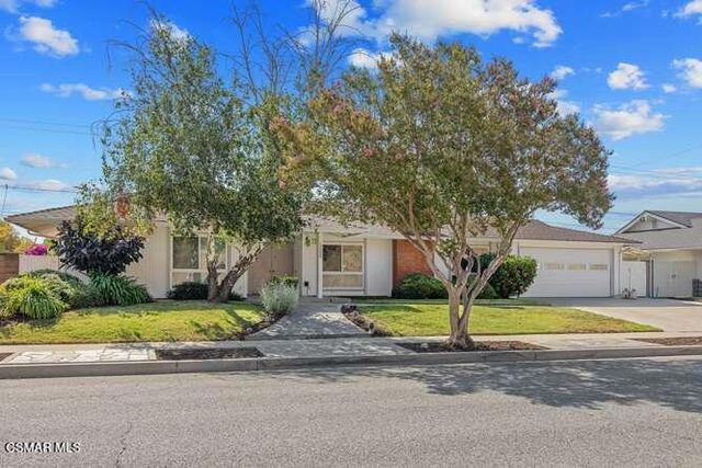 1558 Dover Avenue, Thousand Oaks