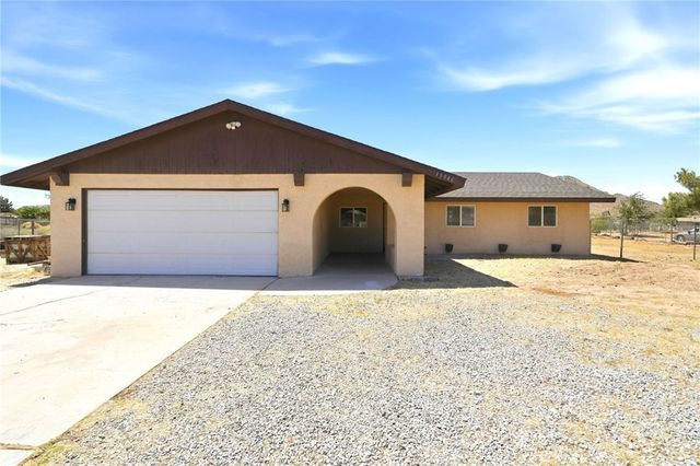 15946 Ute Road, Apple Valley