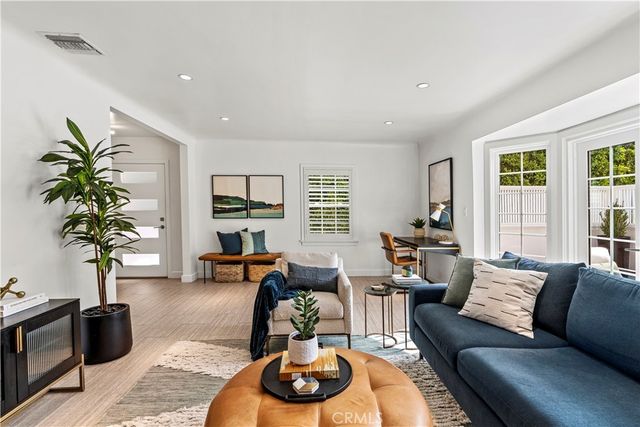 8963 Cynthia, West Hollywood