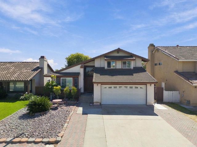7711 Canyon Point Place, Mira Mesa