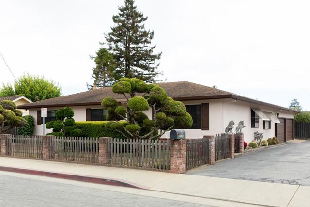 2520 Howe Street, Santa Cruz
