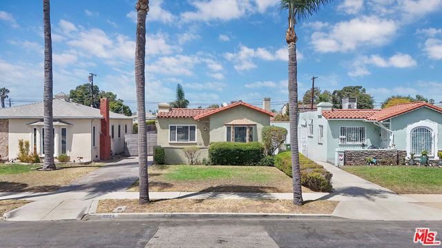 8823 S Wilton Place, Los Angeles