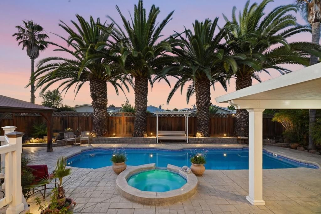 495 London Drive, Gilroy