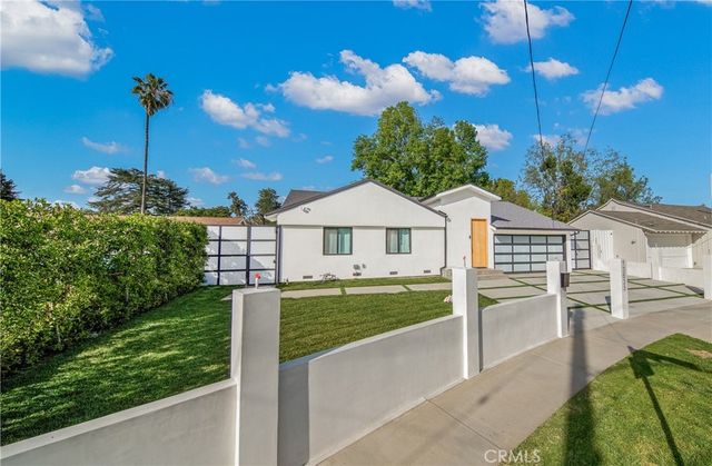 13633 Delano Street, Valley Glen