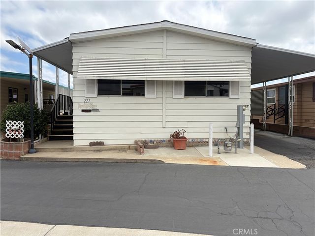227 Bluebird Lane, Oceanside
