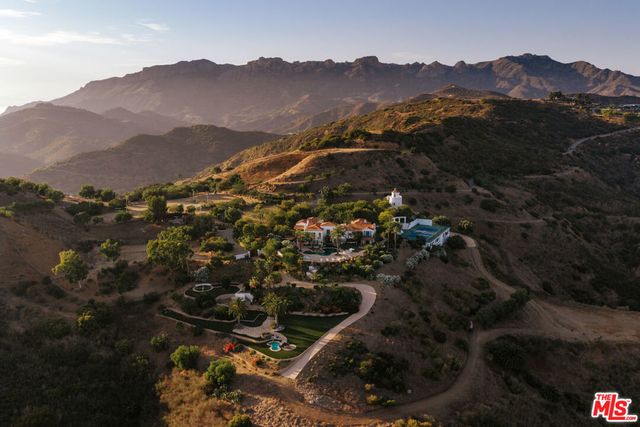 10502 Yellow Hill Road, Malibu