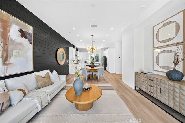 126 Keeper, Irvine