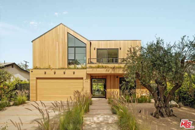 5034 Varna Avenue, Los Angeles