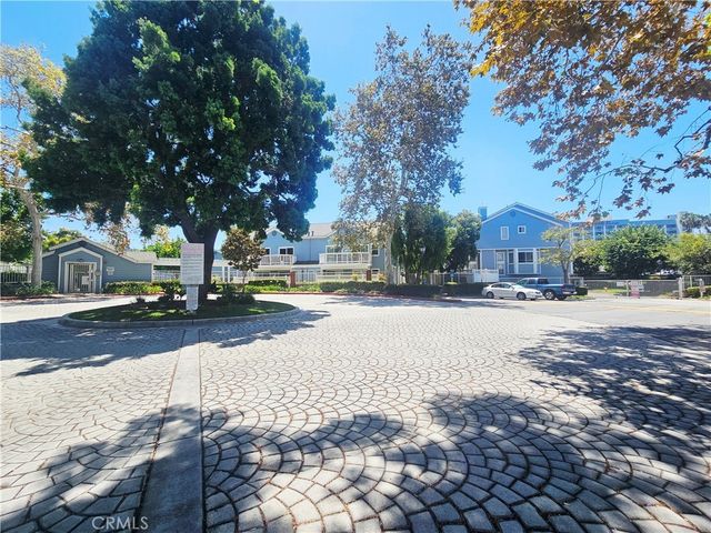 12864 Sycamore Village Dr., Norwalk