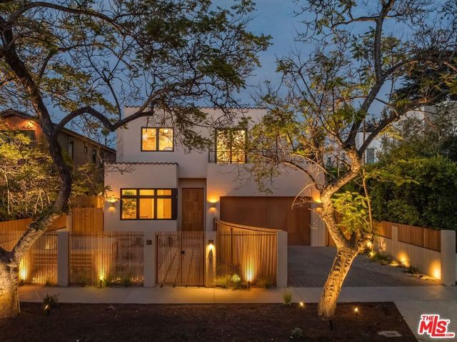 420 N Kings Road, Los Angeles