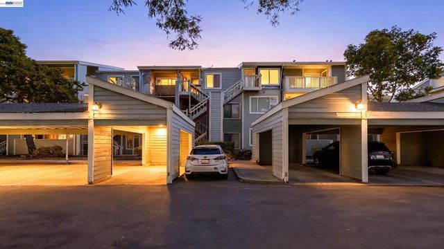 37168 Meadowbrook Cmn # 304, Fremont