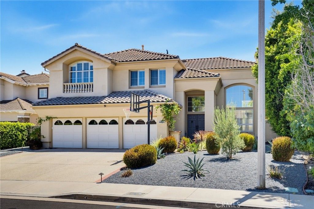 22312 Delia Court, Calabasas