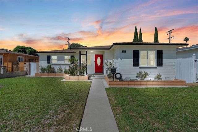 611 S Pine, Anaheim