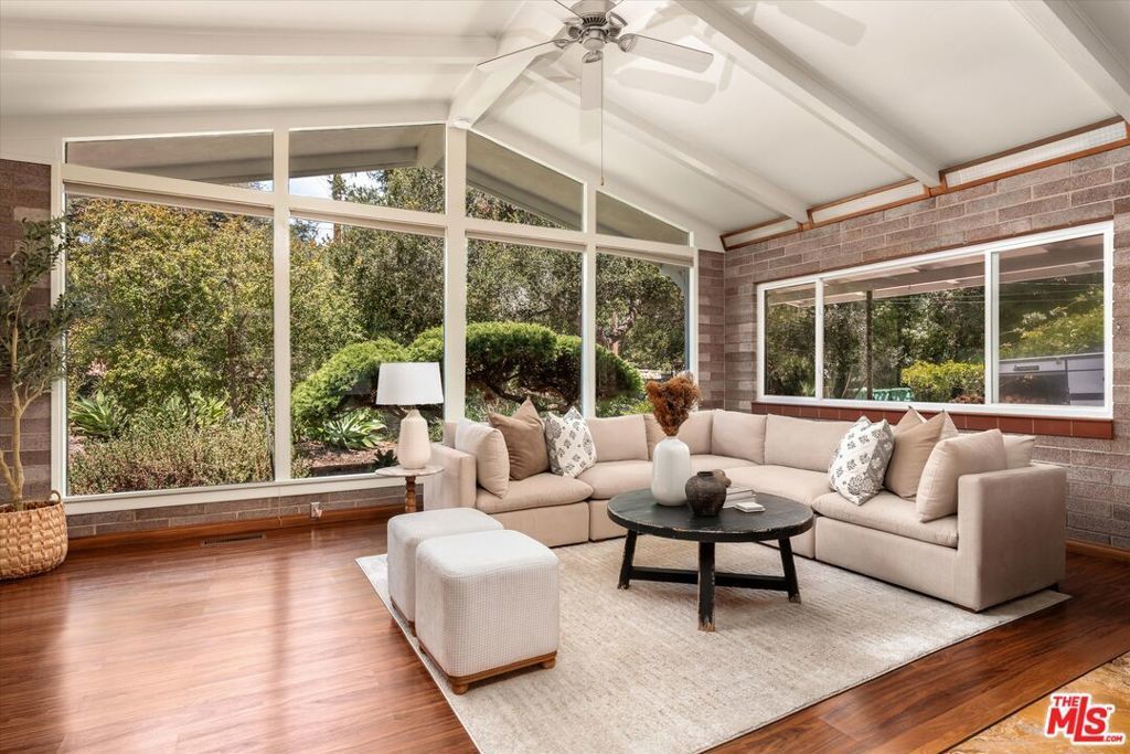 940 Camino Viejo, Santa Barbara
