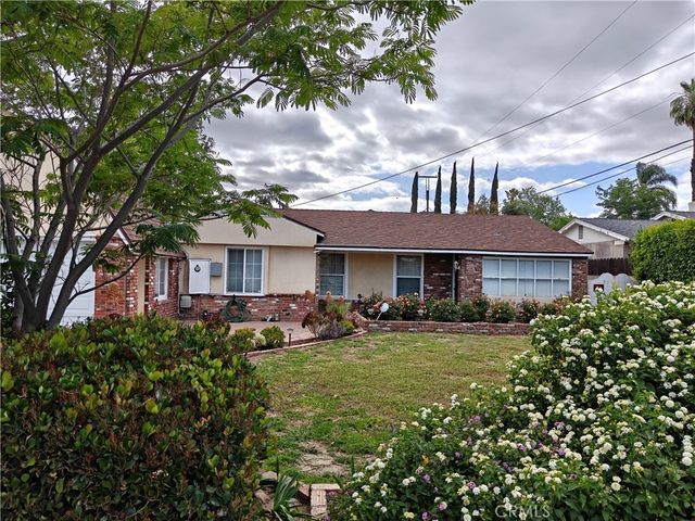 10537 Encino Ave, Granada Hills