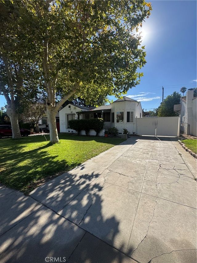 3280 Genevieve, San Bernardino