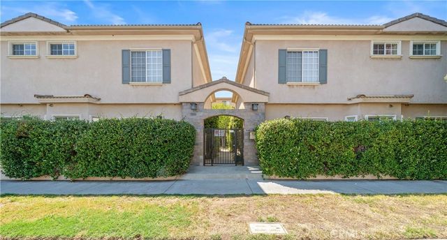 11808 Riverside Drive # 3, Valley Village