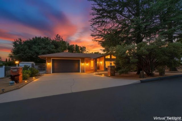 7712 Calle De La Fiesta, Pine Valley