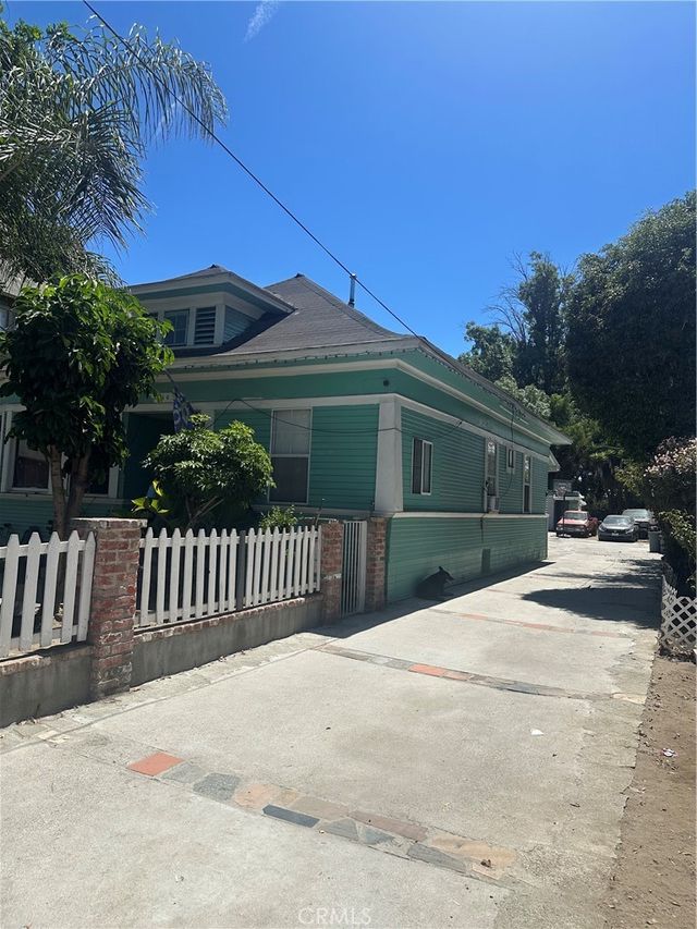 516 E 23rd, Los Angeles
