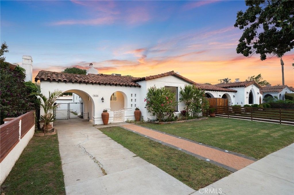3626 W 62nd Street, Los Angeles