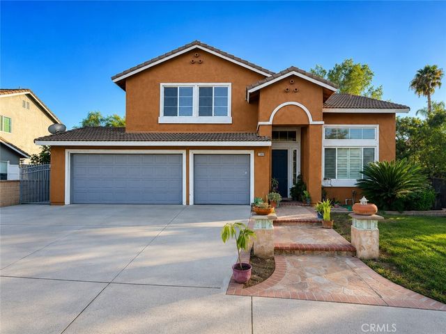 1340 Whispering Wind, Corona