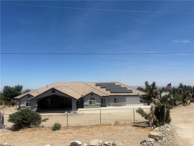 1220 Smoke Tree, Pinon Hills