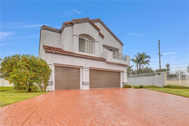 23205 Runnymede, West Hills