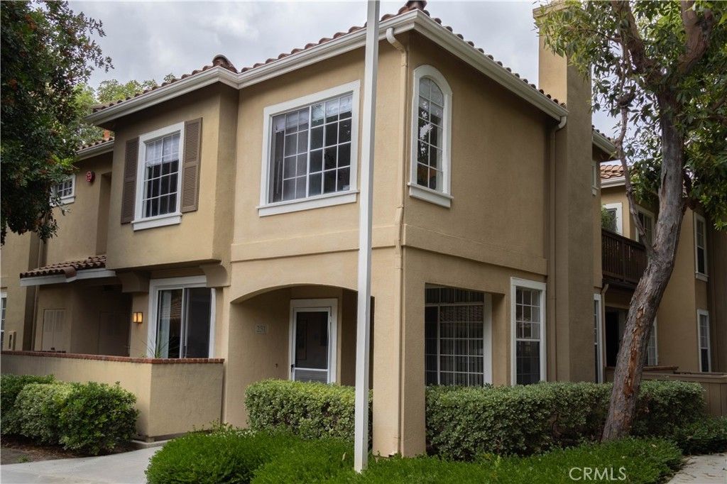 251 Gallery, Tustin