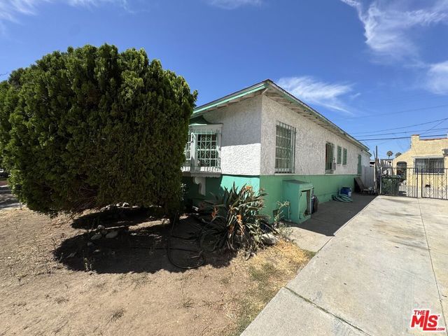 1725 S Highland Avenue, Los Angeles