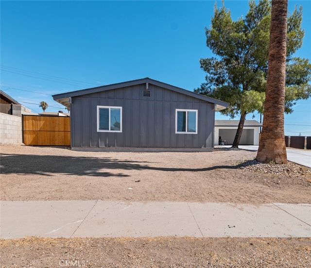 1213 E Virginia Way, Barstow
