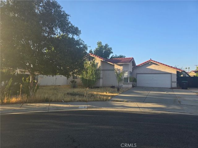 1010 Gneiss Court, Hemet
